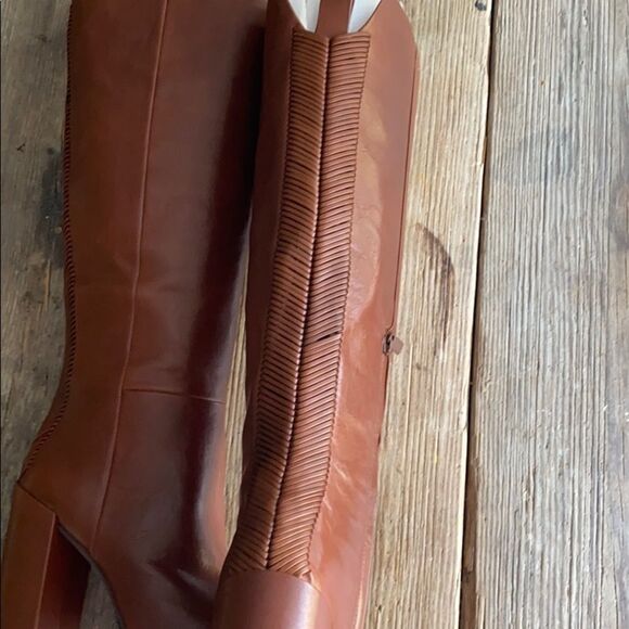 Elleanora Leather Square Toe Block Heel Boots - Picture 4 of 7